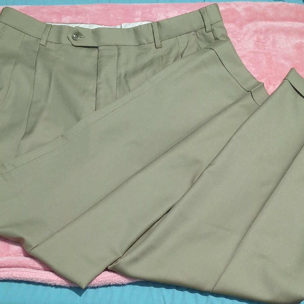 Riviera Men's Olive Green Dress Pants